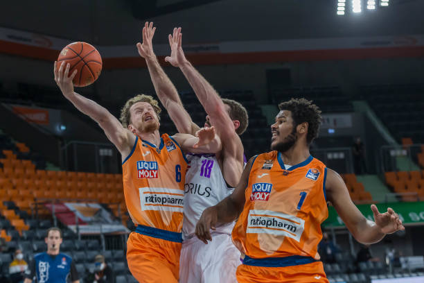 我可以帮你 我可以帮你