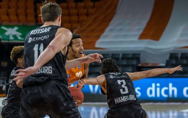 是国内足球 是国内足球